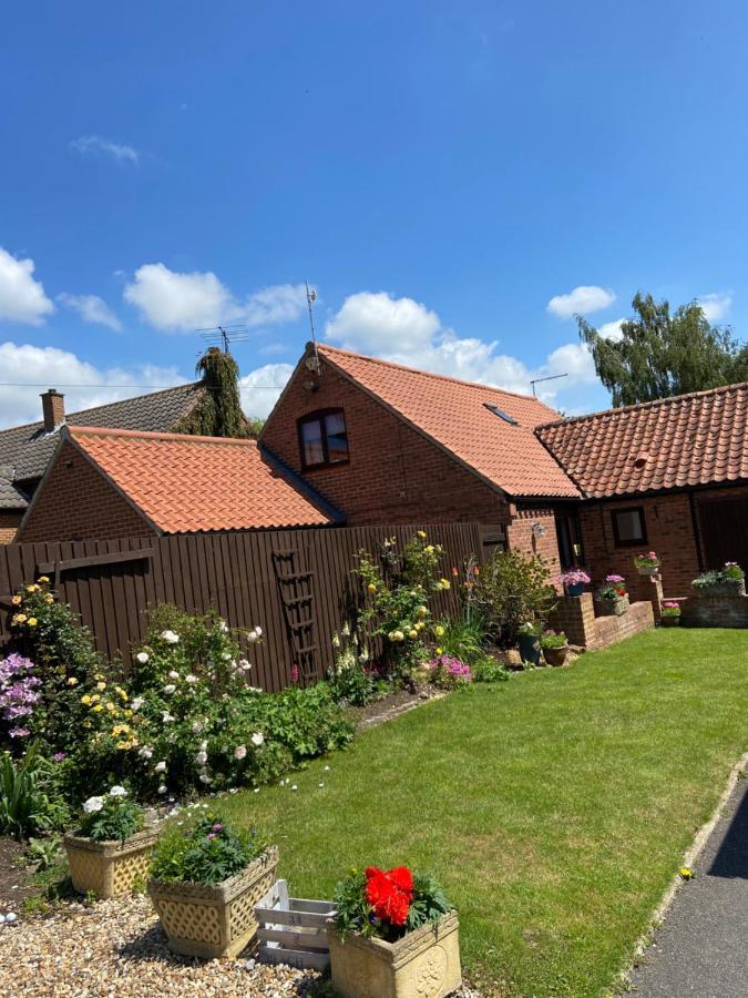Willow Tree Cottages Newark upon Trent Eksteriør bilde